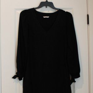 H&M Black V-Neck Dress Size Medium